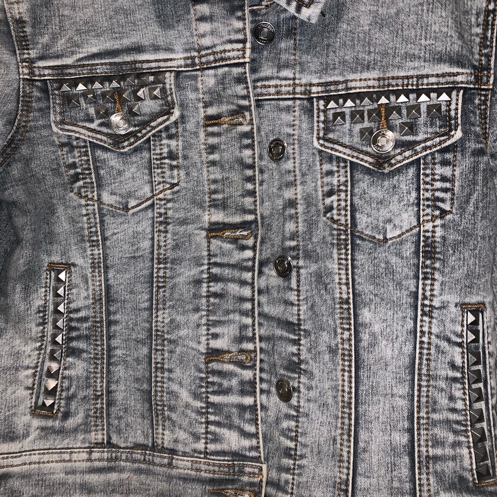 Denim jacket - Picture 2 of 3